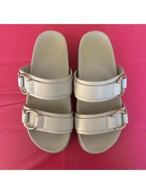 A New Day Beige sandals with gold hardware #summer #sandals